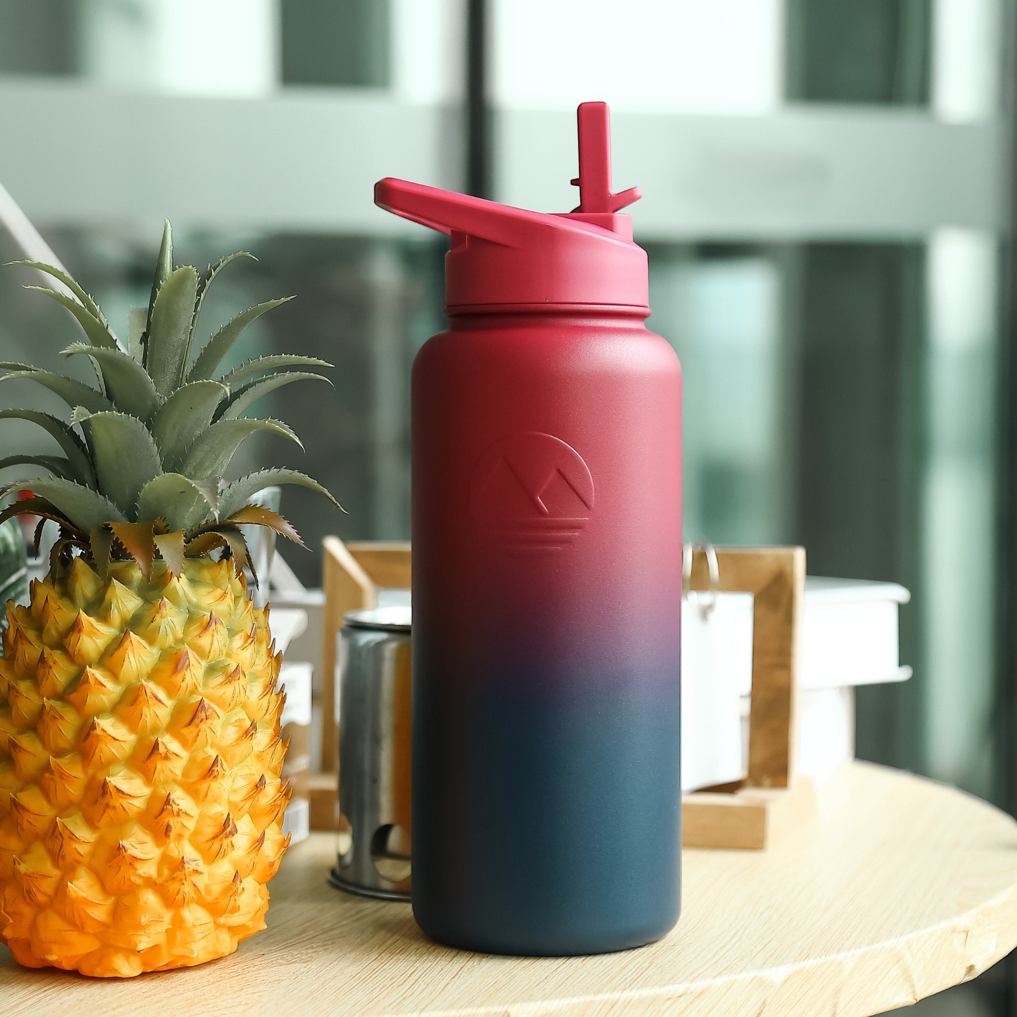 Insulated (32oz) Stainless Steel Water Bottle - Red Fusion